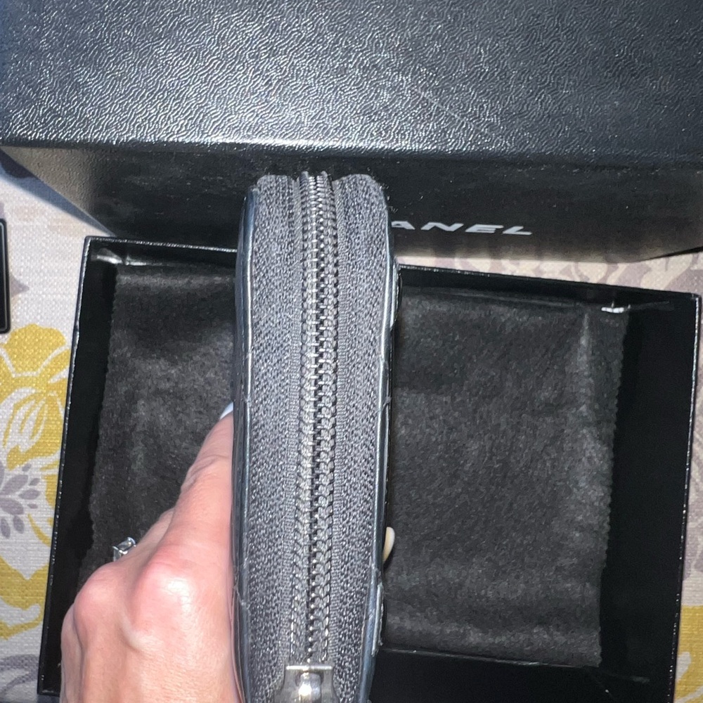 CHANEL Black Quilted Leather Wallet. Full set! - Picture 14 of 16